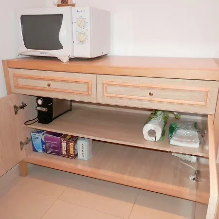 A 17 M. De La Playa Apartmán *