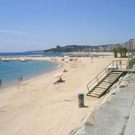 A 17 M. De La Playa *