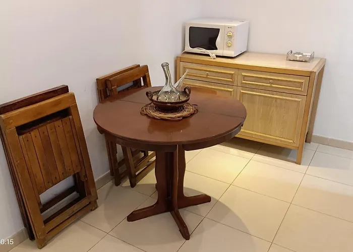 A 17 M. De La Playa Appartement