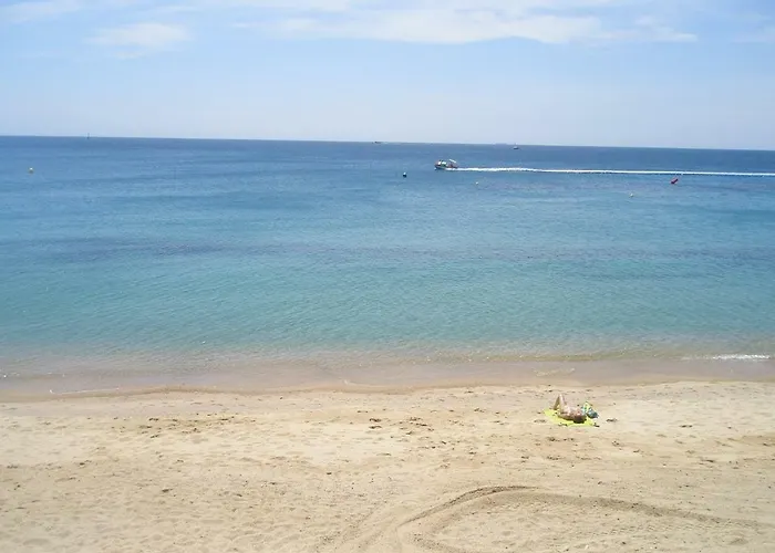 A 17 M. De La Playa Appartement *